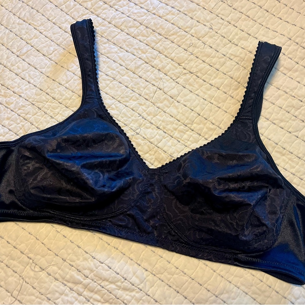 Playtex Wireless Black Bra
